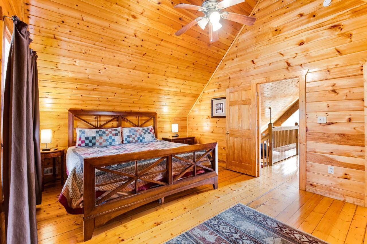 Вилла Triple Mountain View Гатлинбург Экстерьер фото