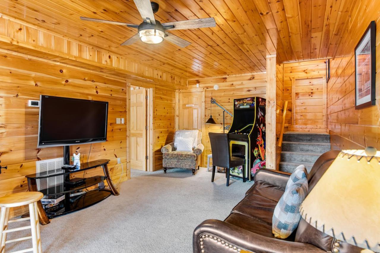 Вилла Triple Mountain View Гатлинбург Экстерьер фото